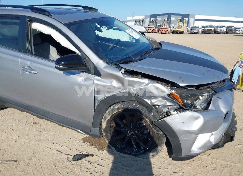 Photo 6 of 2018 Toyota Rav4 ADVENTURE/XLE (VIN 2T3WFREV7JW416304)