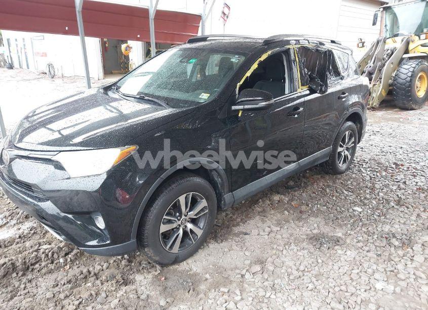 Photo 2 of 2018 Toyota Rav4 ADVENTURE/XLE (VIN 2T3WFREV7JW463672)
