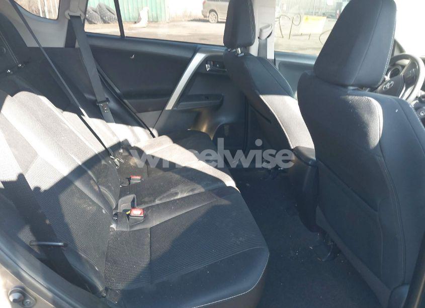 Photo 8 of 2013 Toyota Rav4 XLE (VIN 2T3WFREV8DW008768)