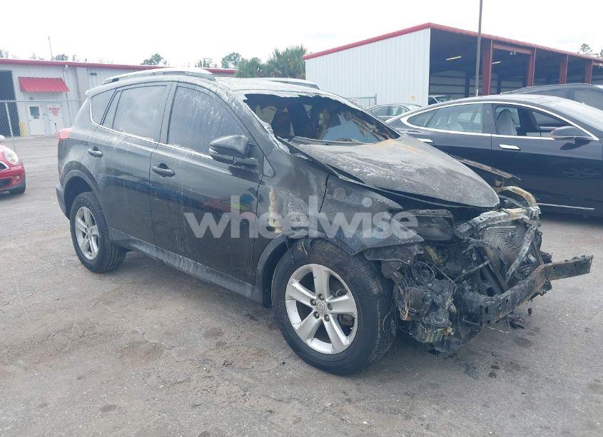 2014 Toyota Rav4 XLE (VIN 2T3WFREV8EW087540) main photo