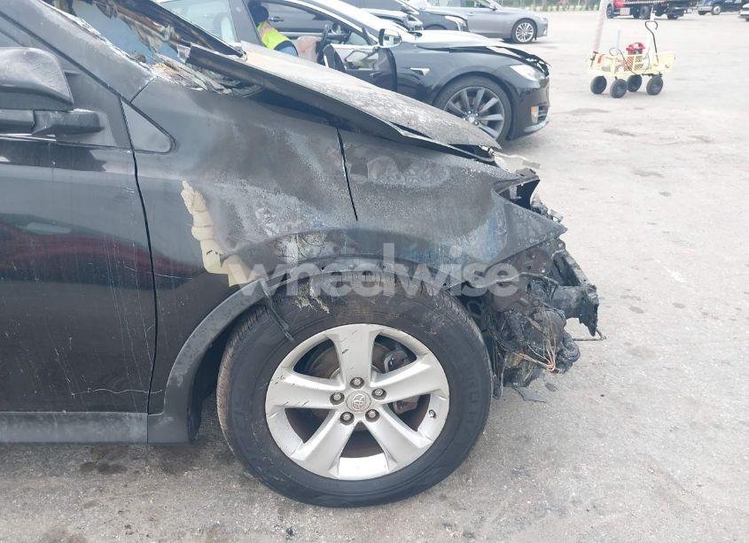 Photo 15 of 2014 Toyota Rav4 XLE (VIN 2T3WFREV8EW087540)