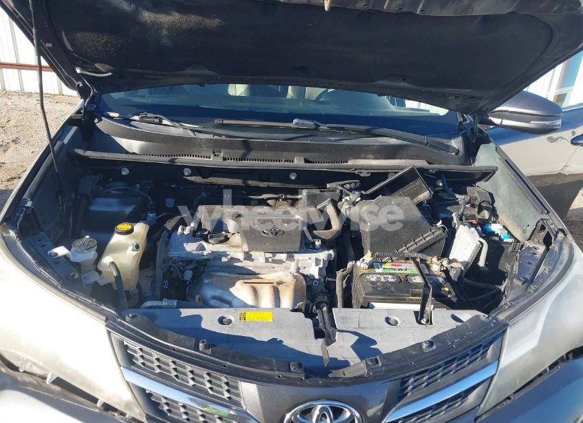 Photo 10 of 2014 Toyota Rav4 XLE (VIN 2T3WFREV8EW097422)