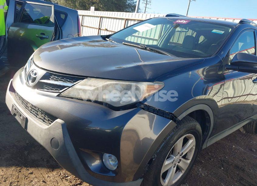 Photo 6 of 2014 Toyota Rav4 XLE (VIN 2T3WFREV8EW097422)