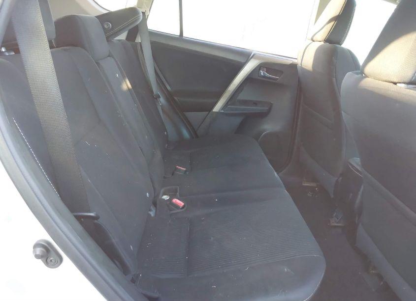 Photo 8 of 2014 Toyota Rav4 XLE (VIN 2T3WFREV8EW107589)