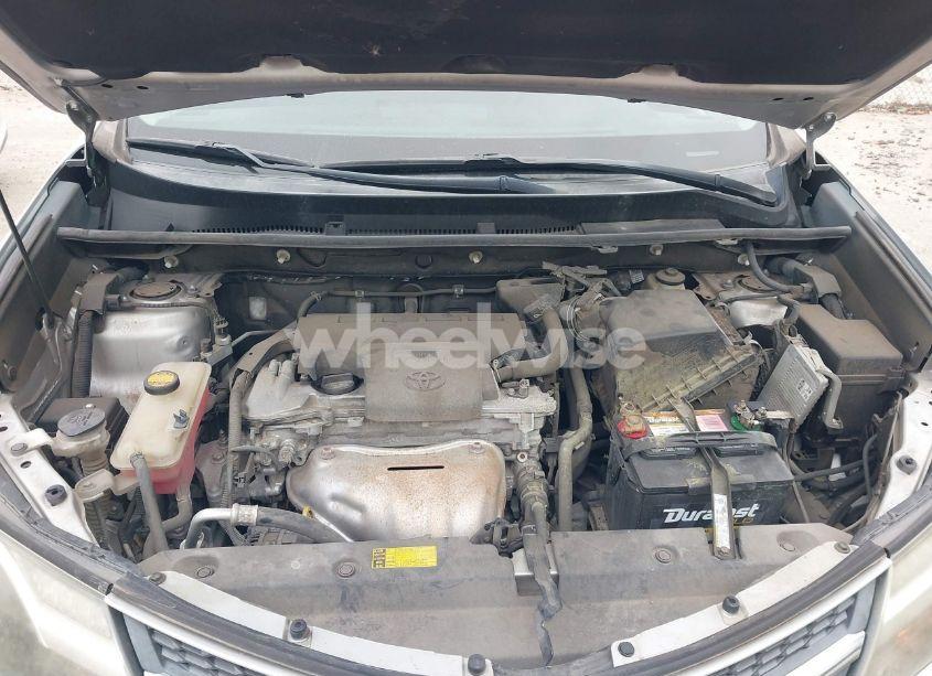 Photo 10 of 2014 Toyota Rav4 XLE (VIN 2T3WFREV8EW121783)