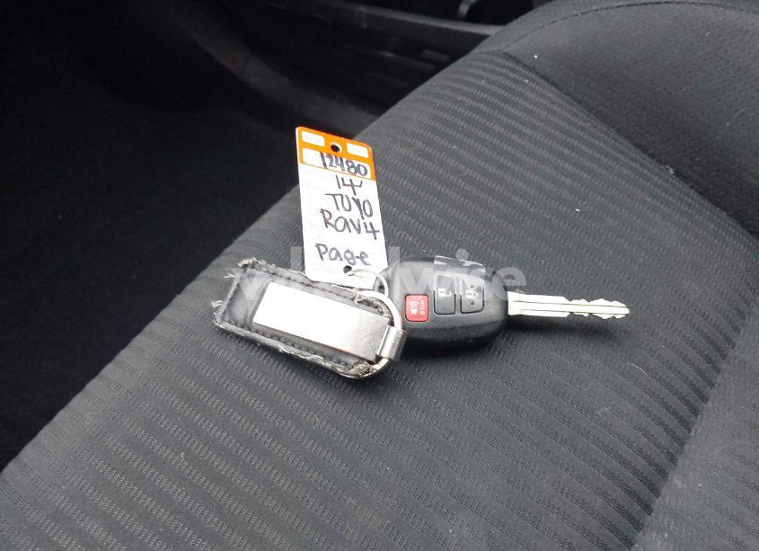 Photo 11 of 2014 Toyota Rav4 XLE (VIN 2T3WFREV8EW121783)