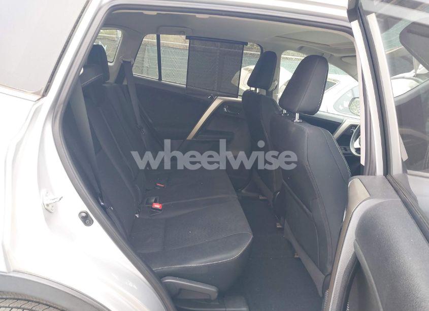 Photo 8 of 2014 Toyota Rav4 XLE (VIN 2T3WFREV8EW121783)