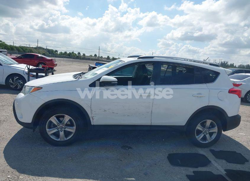 Photo 14 of 2015 Toyota Rav4 XLE (VIN 2T3WFREV8FW159015)