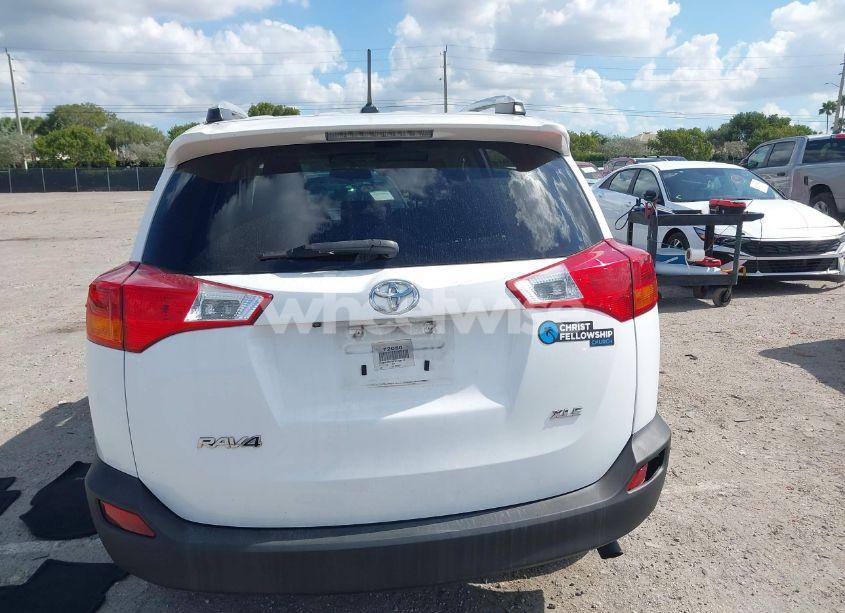 Photo 16 of 2015 Toyota Rav4 XLE (VIN 2T3WFREV8FW159015)