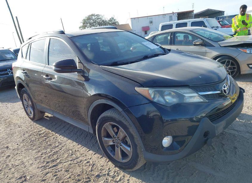 2015 Toyota Rav4 XLE (VIN 2T3WFREV8FW191608) main photo