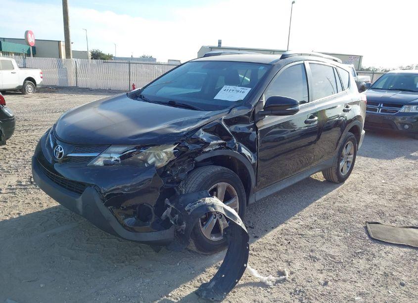 Photo 2 of 2015 Toyota Rav4 XLE (VIN 2T3WFREV8FW191608)