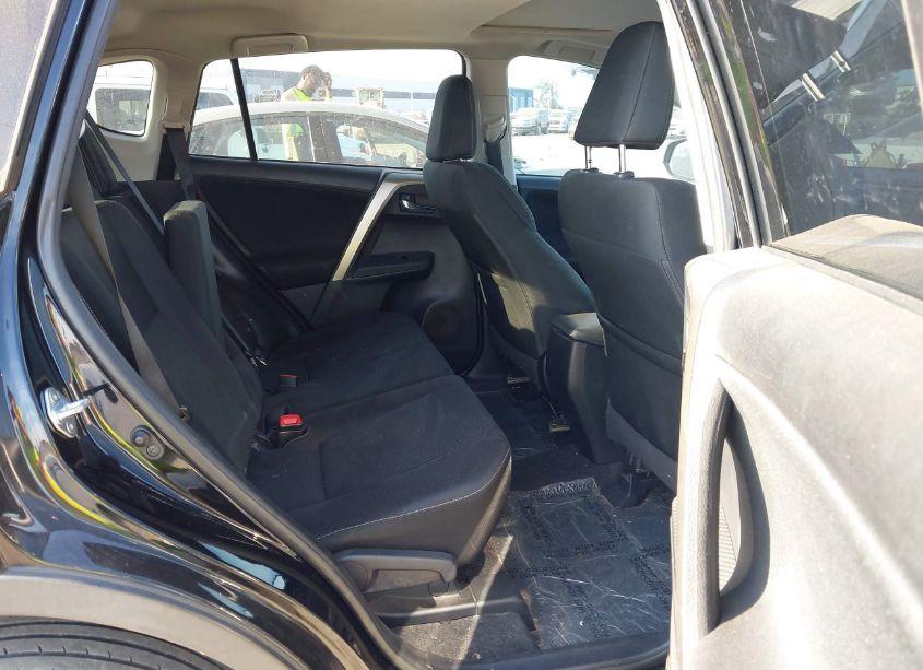 Photo 8 of 2015 Toyota Rav4 XLE (VIN 2T3WFREV8FW191608)