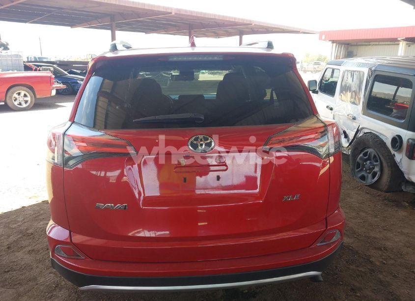 Photo 16 of 2016 Toyota Rav4 XLE (VIN 2T3WFREV8GW270441)