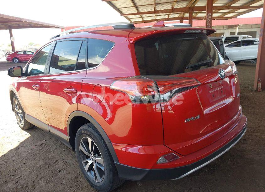 Photo 3 of 2016 Toyota Rav4 XLE (VIN 2T3WFREV8GW270441)