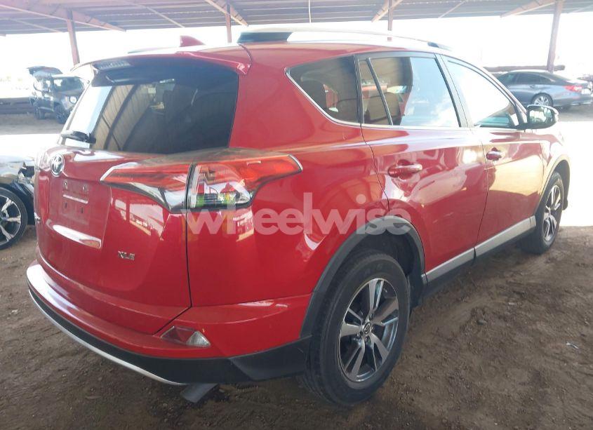 Photo 4 of 2016 Toyota Rav4 XLE (VIN 2T3WFREV8GW270441)