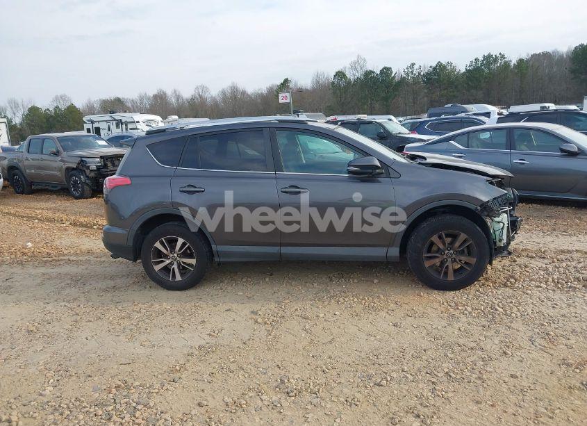 Photo 14 of 2016 Toyota Rav4 XLE (VIN 2T3WFREV8GW308220)