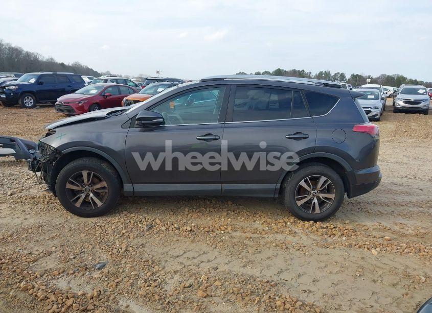 Photo 15 of 2016 Toyota Rav4 XLE (VIN 2T3WFREV8GW308220)