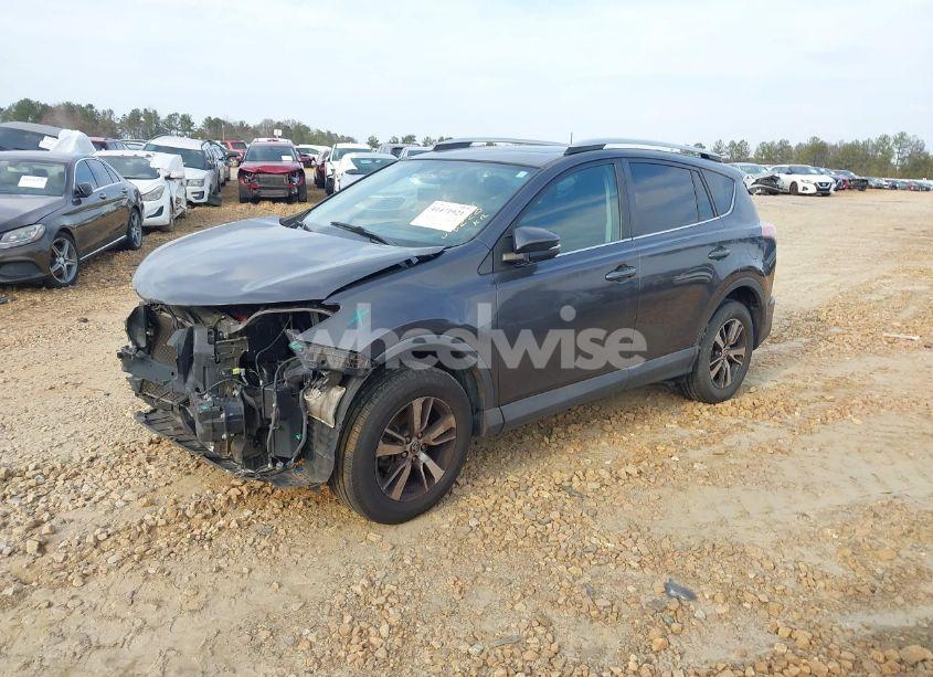 Photo 2 of 2016 Toyota Rav4 XLE (VIN 2T3WFREV8GW308220)