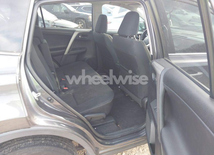 Photo 8 of 2016 Toyota Rav4 XLE (VIN 2T3WFREV8GW308220)