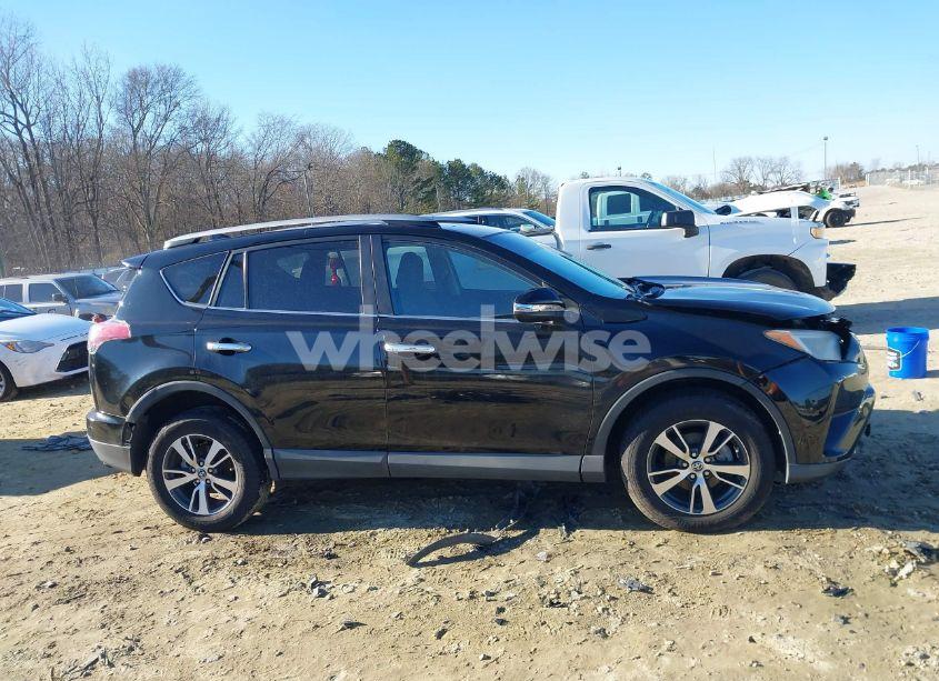 Photo 13 of 2017 Toyota Rav4 XLE (VIN 2T3WFREV8HW347794)