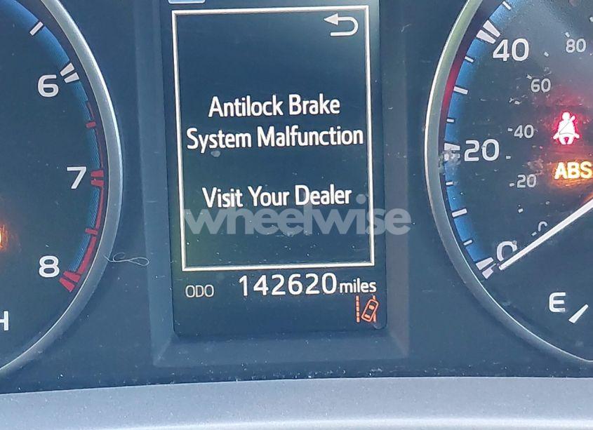 Photo 15 of 2017 Toyota Rav4 XLE (VIN 2T3WFREV8HW347794)