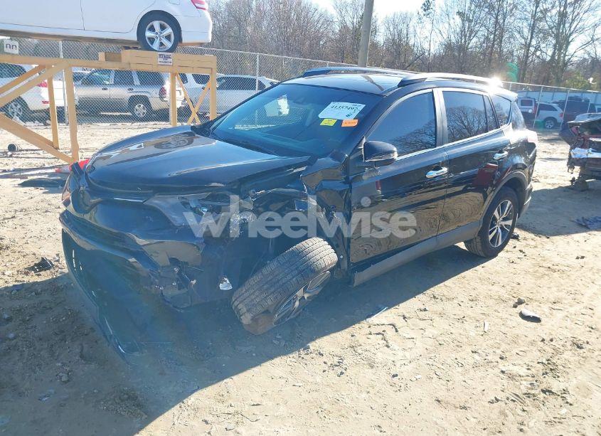 Photo 2 of 2017 Toyota Rav4 XLE (VIN 2T3WFREV8HW347794)