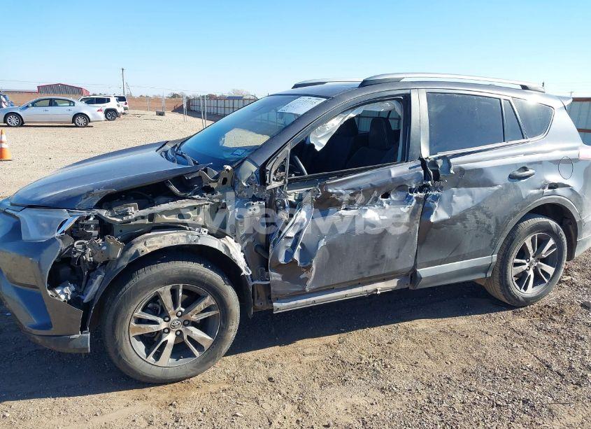 Photo 6 of 2018 Toyota Rav4 ADVENTURE/XLE (VIN 2T3WFREV8JW409815)