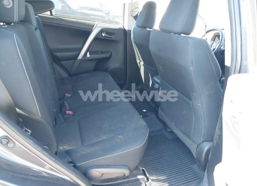 Photo 8 of 2018 Toyota Rav4 ADVENTURE/XLE (VIN 2T3WFREV8JW409815)