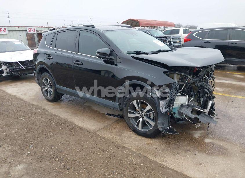 2018 Toyota Rav4 ADVENTURE/XLE (VIN 2T3WFREV8JW434875) main photo