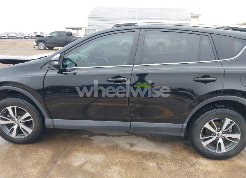 Photo 15 of 2018 Toyota Rav4 ADVENTURE/XLE (VIN 2T3WFREV8JW434875)