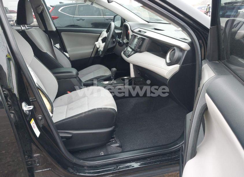 Photo 5 of 2018 Toyota Rav4 ADVENTURE/XLE (VIN 2T3WFREV8JW434875)