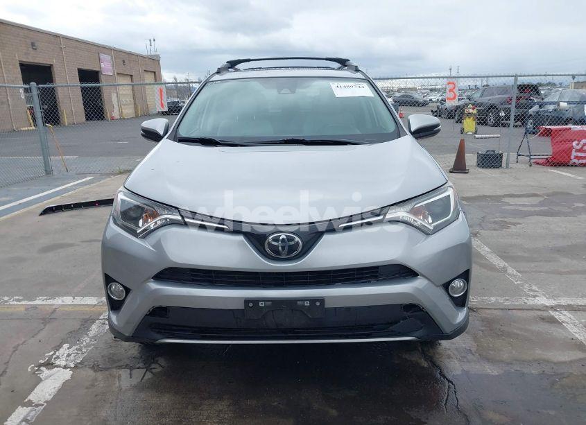 Photo 12 of 2018 Toyota Rav4 ADVENTURE/XLE (VIN 2T3WFREV8JW464720)