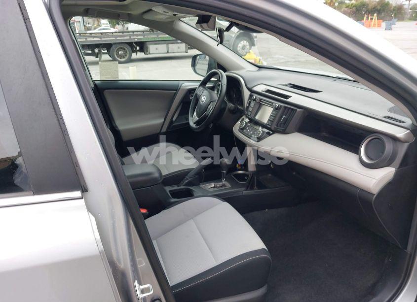 Photo 5 of 2018 Toyota Rav4 ADVENTURE/XLE (VIN 2T3WFREV8JW464720)