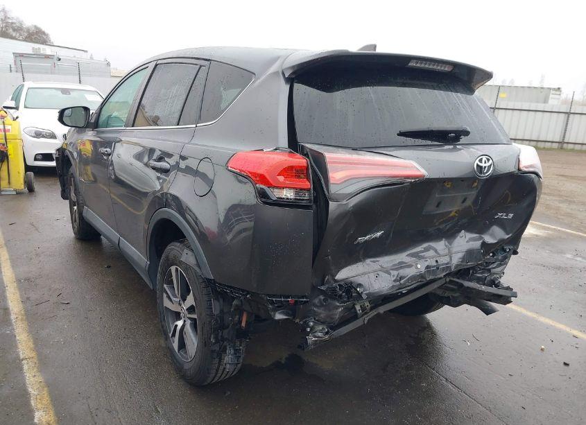 Photo 3 of 2018 Toyota Rav4 XLE (VIN 2T3WFREV8JW467651)