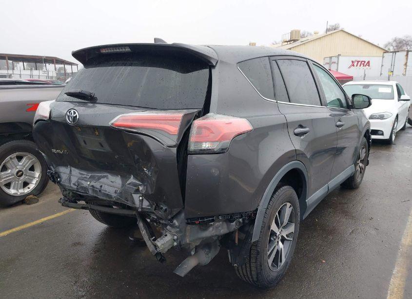 Photo 4 of 2018 Toyota Rav4 XLE (VIN 2T3WFREV8JW467651)