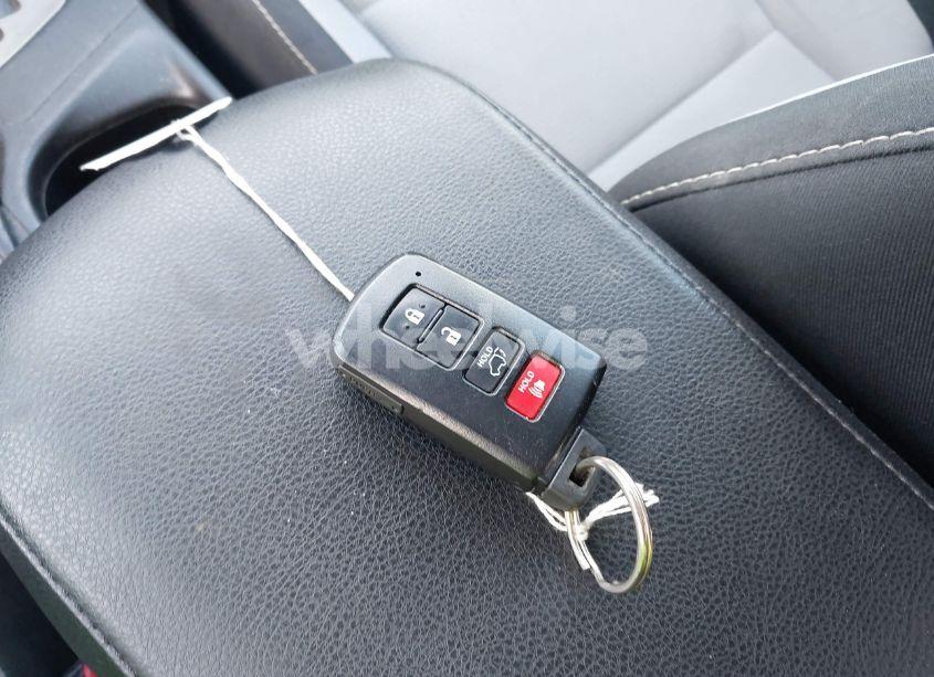 Photo 11 of 2018 Toyota Rav4 ADVENTURE/XLE (VIN 2T3WFREV8JW482747)