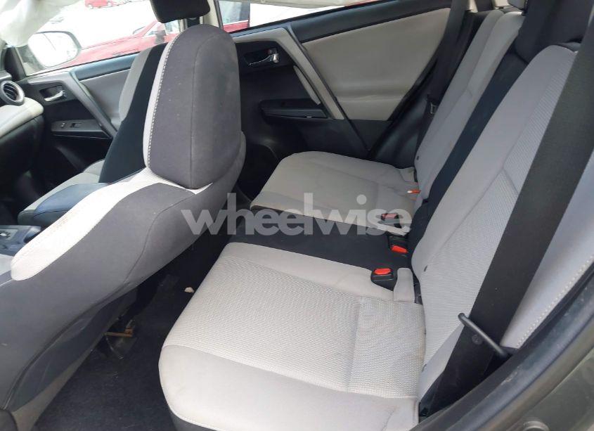 Photo 8 of 2018 Toyota Rav4 ADVENTURE/XLE (VIN 2T3WFREV8JW482747)