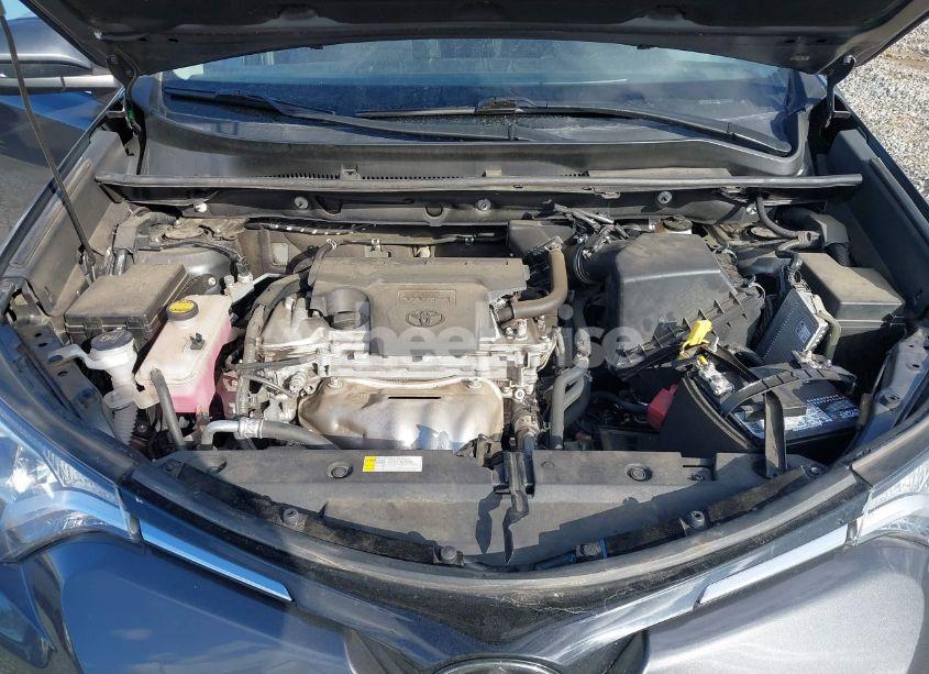 Photo 10 of 2018 Toyota Rav4 ADVENTURE/XLE (VIN 2T3WFREV8JW510997)