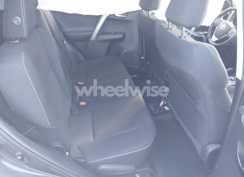 Photo 8 of 2018 Toyota Rav4 ADVENTURE/XLE (VIN 2T3WFREV8JW510997)