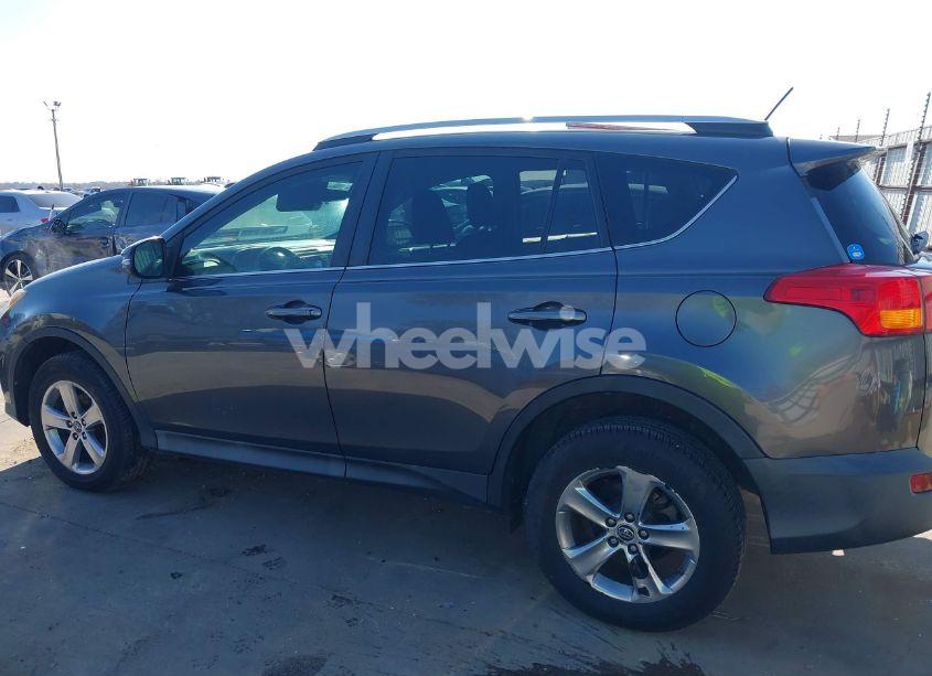 Photo 15 of 2015 Toyota Rav4 XLE (VIN 2T3WFREV9FW134673)