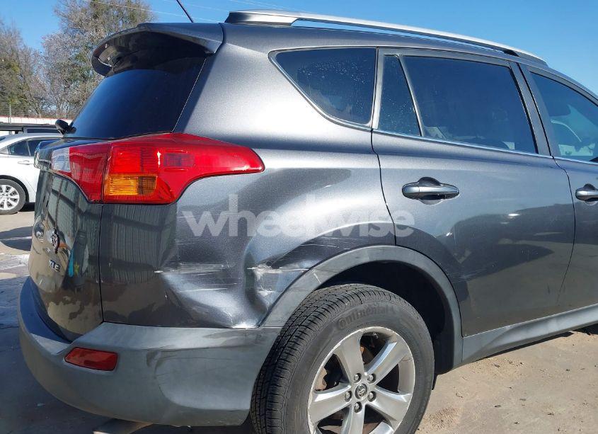 Photo 19 of 2015 Toyota Rav4 XLE (VIN 2T3WFREV9FW134673)