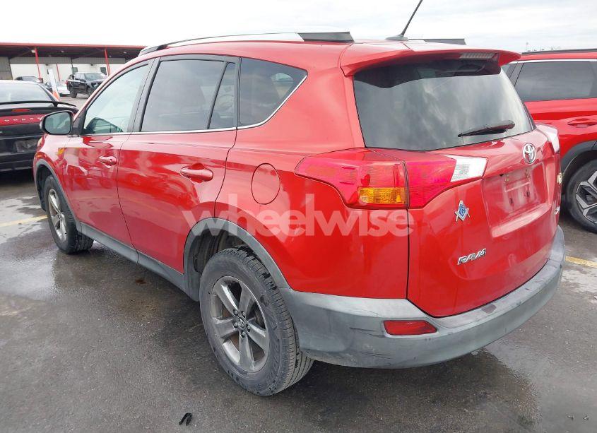 Photo 3 of 2015 Toyota Rav4 XLE (VIN 2T3WFREV9FW144040)