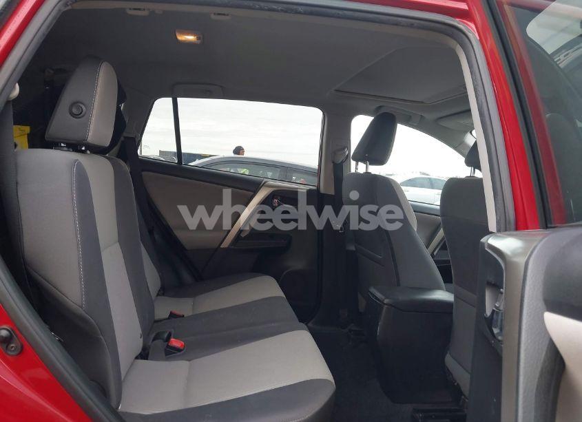 Photo 8 of 2015 Toyota Rav4 XLE (VIN 2T3WFREV9FW144040)