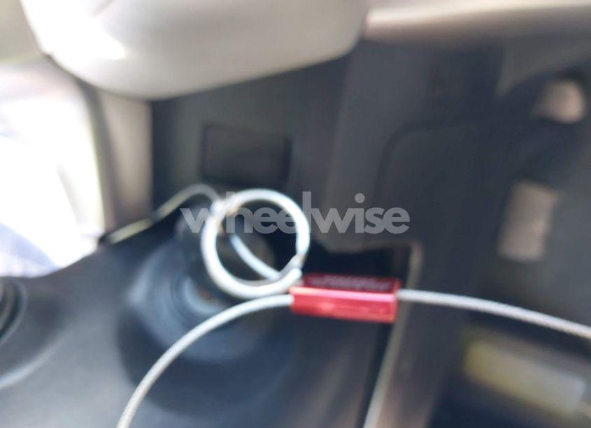 Photo 11 of 2015 Toyota Rav4 XLE (VIN 2T3WFREV9FW172680)