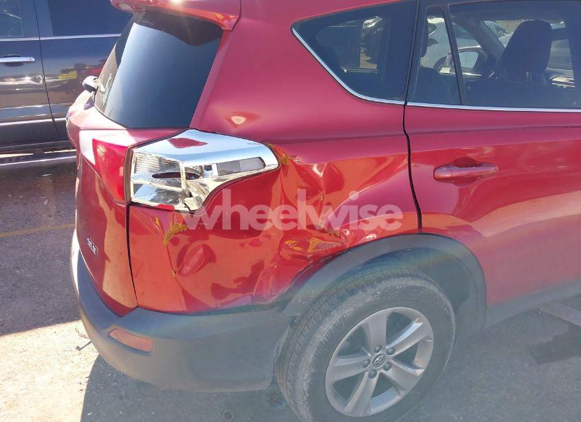 Photo 6 of 2015 Toyota Rav4 XLE (VIN 2T3WFREV9FW172680)