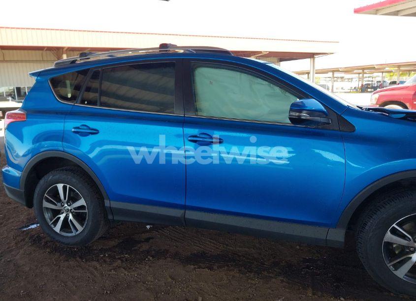Photo 13 of 2016 Toyota Rav4 XLE (VIN 2T3WFREV9GW237691)