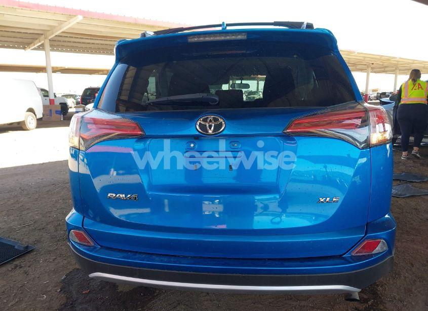 Photo 16 of 2016 Toyota Rav4 XLE (VIN 2T3WFREV9GW237691)