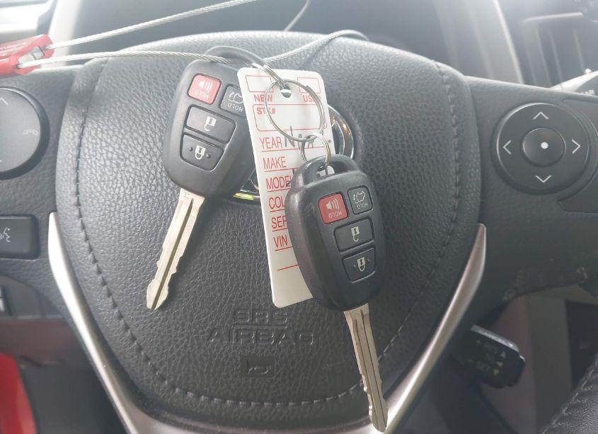 Photo 11 of 2016 Toyota Rav4 XLE (VIN 2T3WFREV9GW256676)