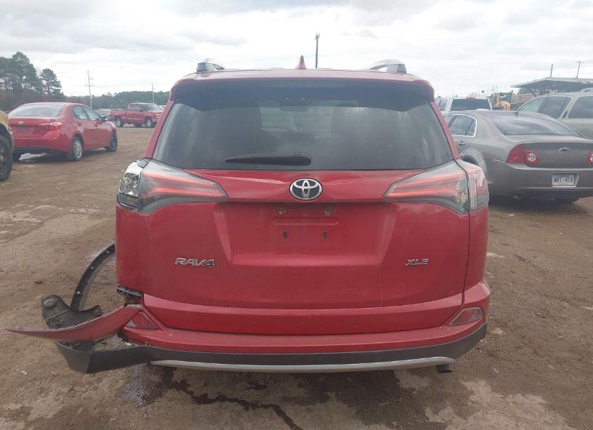 Photo 16 of 2016 Toyota Rav4 XLE (VIN 2T3WFREV9GW256676)