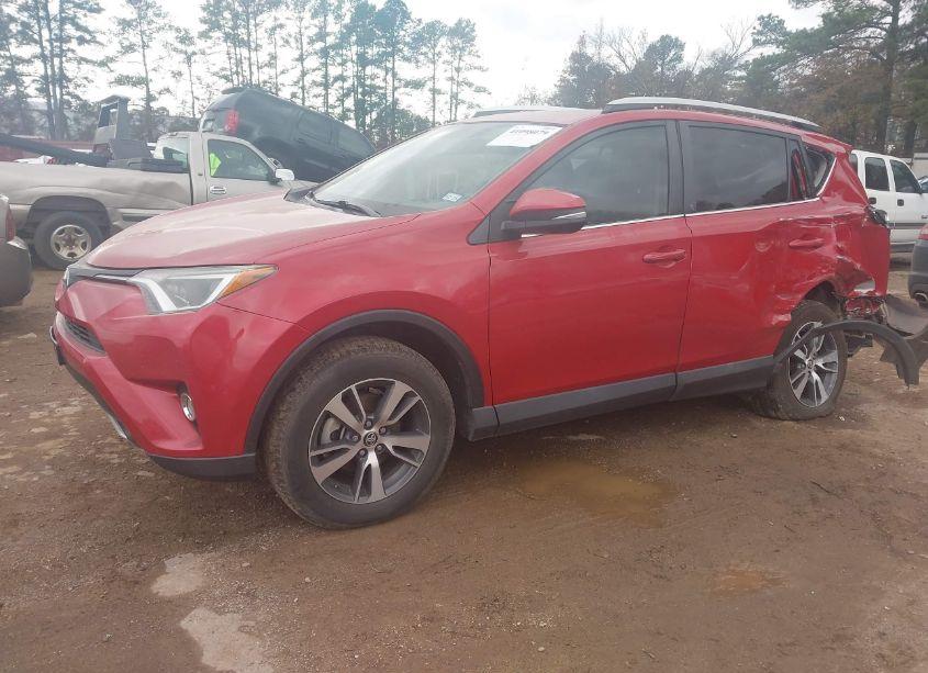 Photo 2 of 2016 Toyota Rav4 XLE (VIN 2T3WFREV9GW256676)